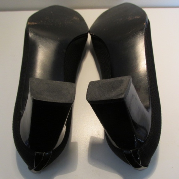 Stuart Weitzman Black Ballerina Pumps, Size 8.5C - Picture 6 of 8